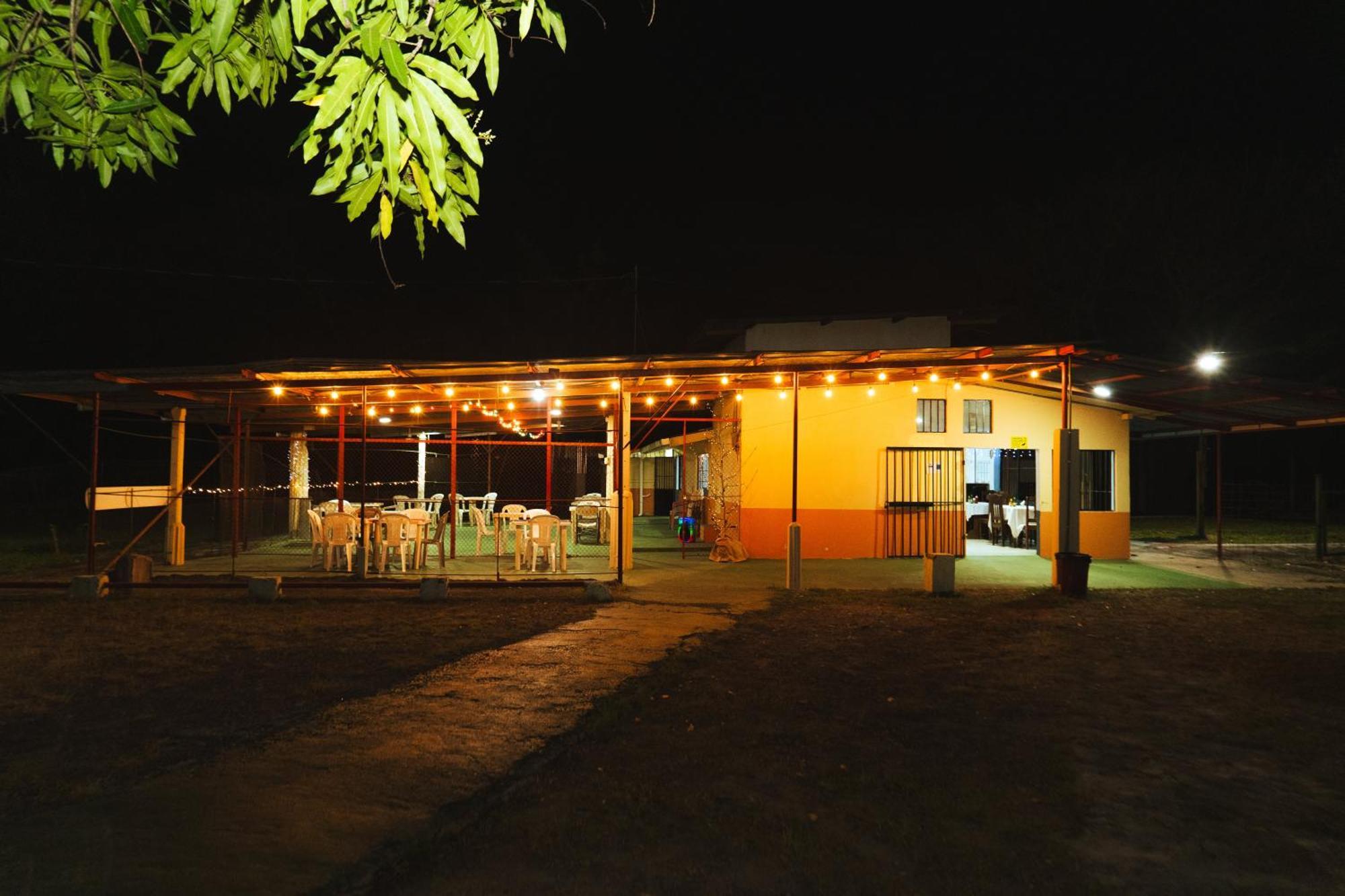 El Cocobolo Food&Rest Room 6 Bed And Breakfast Wifi Ac Pkg Gratis Liberia Esterno foto