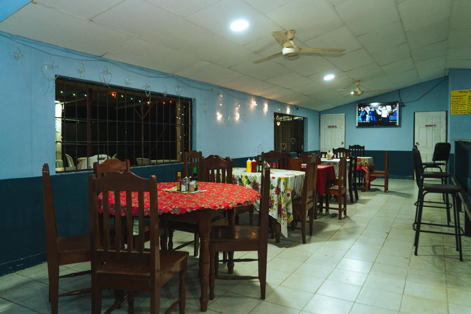 El Cocobolo Food&Rest Room 6 Bed And Breakfast Wifi Ac Pkg Gratis Liberia Esterno foto