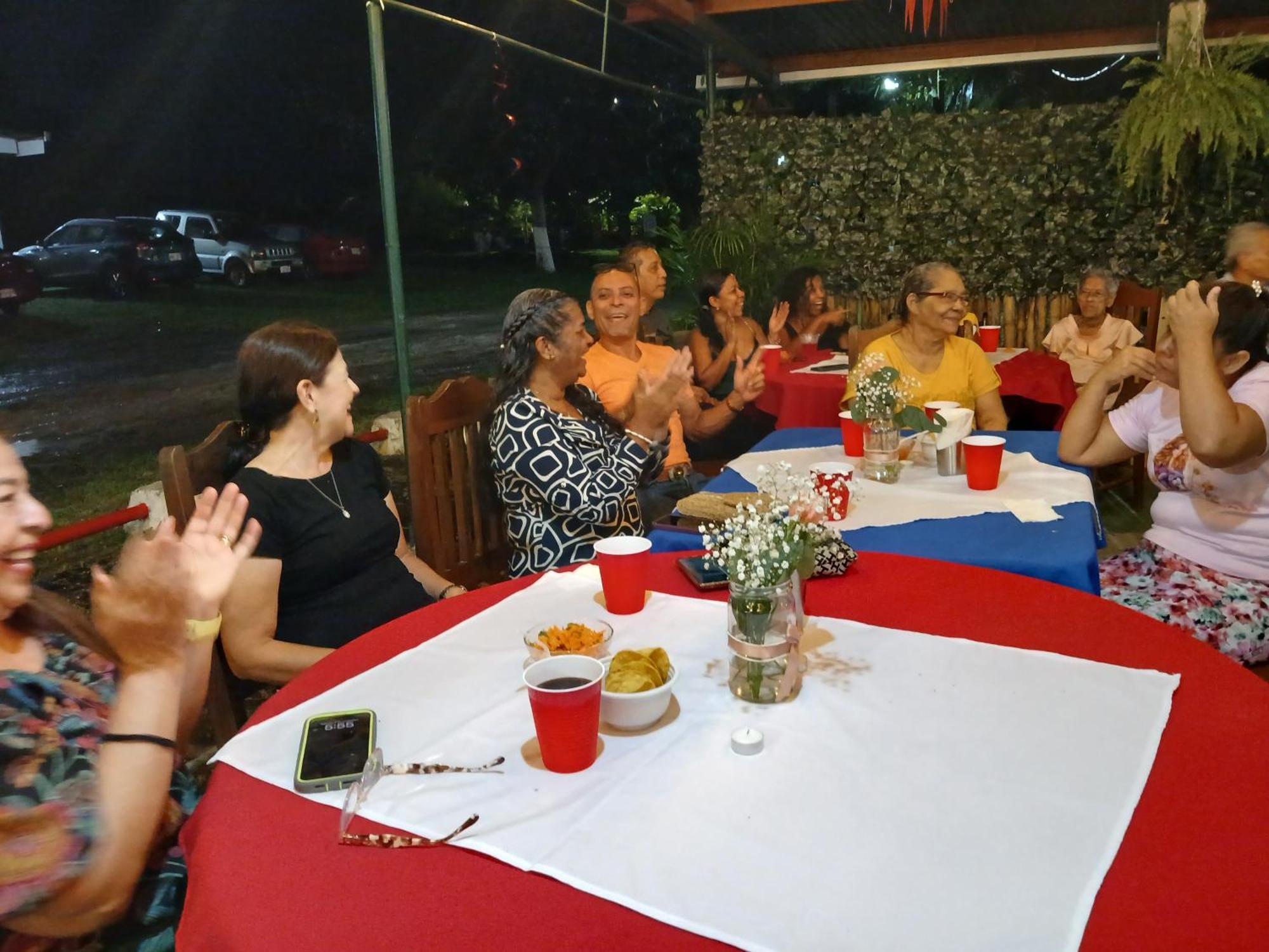 El Cocobolo Food&Rest Room 6 Bed And Breakfast Wifi Ac Pkg Gratis Liberia Esterno foto
